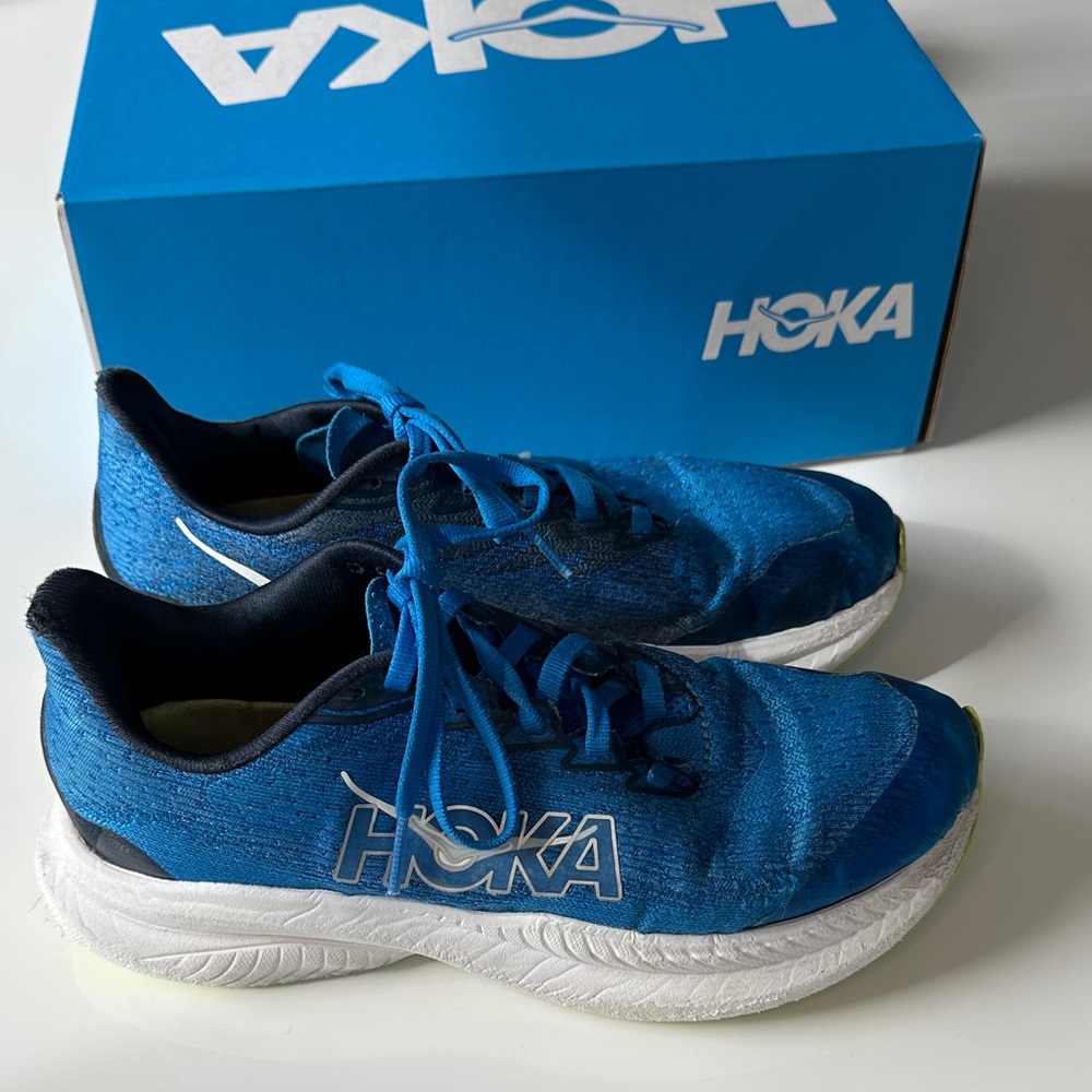 Hoka Kids Mach 6 Vibrant Blue Athletic Shoes Size 4 - Picture 2 of 6